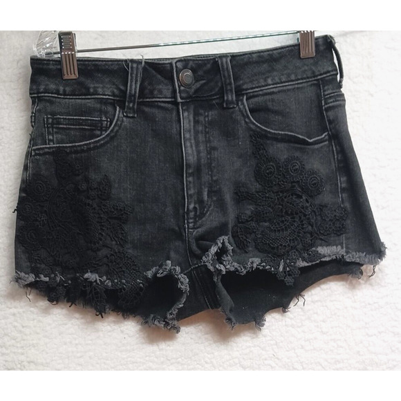 American Eagle Outfitters Black Shortie Denim Crochet Detail Shorts Size:4 26x2 - Picture 6 of 15